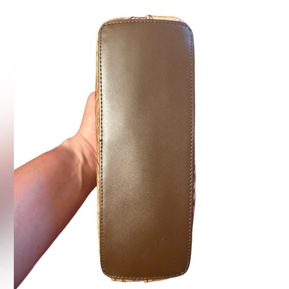 Q & A Western Brown Leather Floral Small Shoulder Handbag - Picture 3 of 5